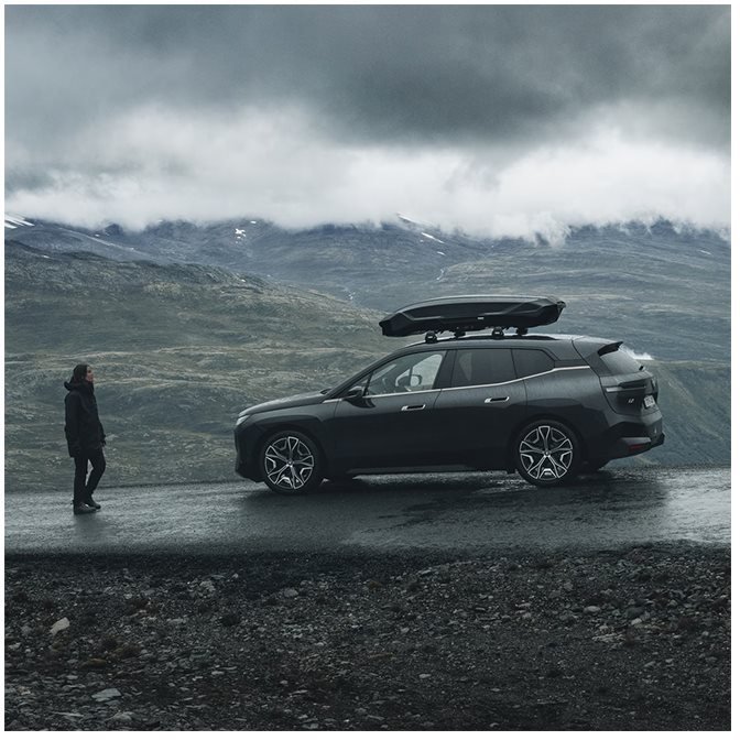 Thule Motion 3 M black glossy tagboks 400 liter 175x84x44 cm