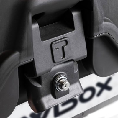 TOWBOX ALPHA BLACK Box m/rampe 330 liter