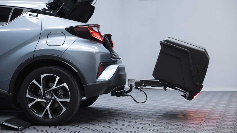 TOWBOX ALPHA BLACK Box m/rampe 330 liter