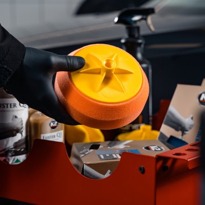 K2 Poleringssvamp til polermaskine 150 mm - Glat orange medium slibende