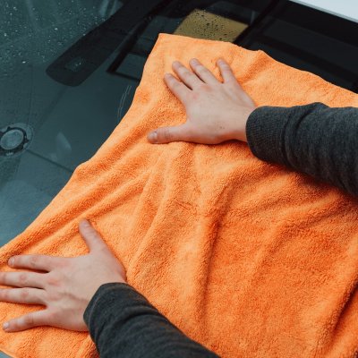 K2 Moly XXL mikrofiberh�ndkl�de til aft�rring og polering af bilen 60 x 60 cm