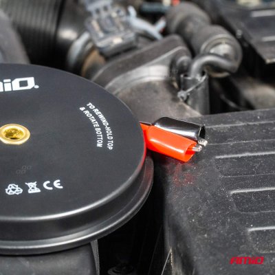 Udt retractable test lead 2x9m AMIO-04275