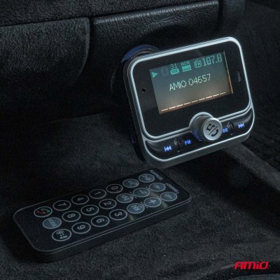 Bil FM-transmitter med fjernbetjening 2×USB-A 12V 24V AMIO-04657