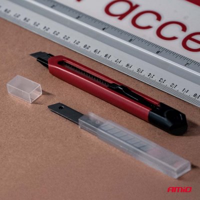 ABS universalkniv og blad sæt 80x9x0,4mm 1+5 AMIO-04818