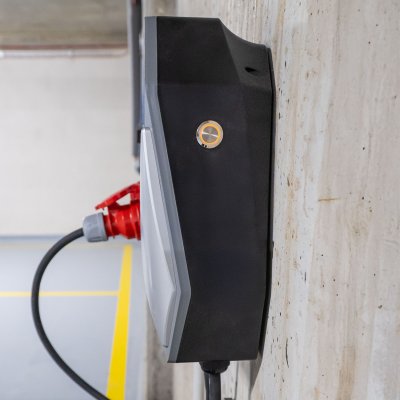 Vægmonteret EV Oplader trefase 11kW 16A 400V AMIO-04842